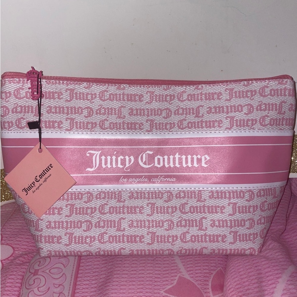 NWT Juicy Couture Pink white cosmetic travel bag
